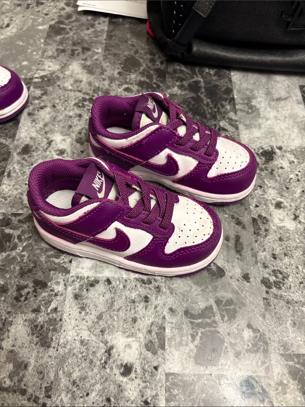 Nike dunks toddler 6c purple white